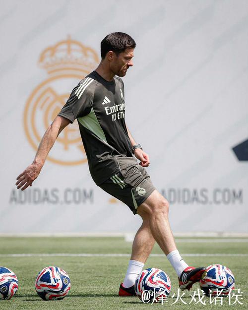 44岁阿隆索下课在即?主场仅1射正创欧冠新耻! 44岁阿隆索下课在即?主场仅1射正创欧冠新耻!